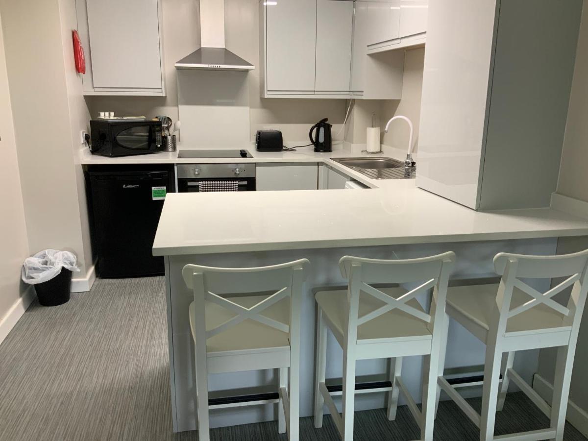 ליברפול Mays Apartments - 102 Mill Street, Free Parking, 2 Minute Walk To Baltic Market And City Centre - Apartments Sleep 1-10 Guests מראה חיצוני תמונה