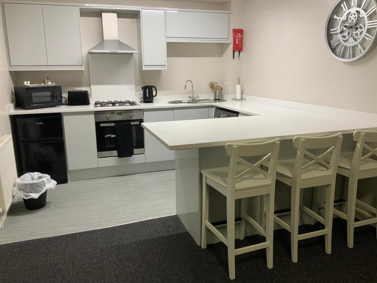 ליברפול Mays Apartments - 102 Mill Street, Free Parking, 2 Minute Walk To Baltic Market And City Centre - Apartments Sleep 1-10 Guests מראה חיצוני תמונה