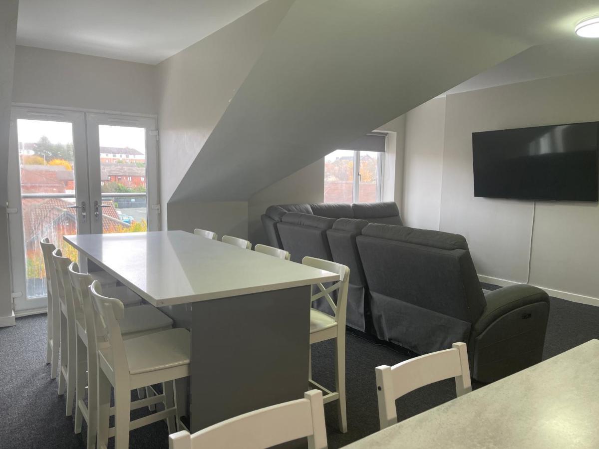 ליברפול Mays Apartments - 102 Mill Street, Free Parking, 2 Minute Walk To Baltic Market And City Centre - Apartments Sleep 1-10 Guests מראה חיצוני תמונה