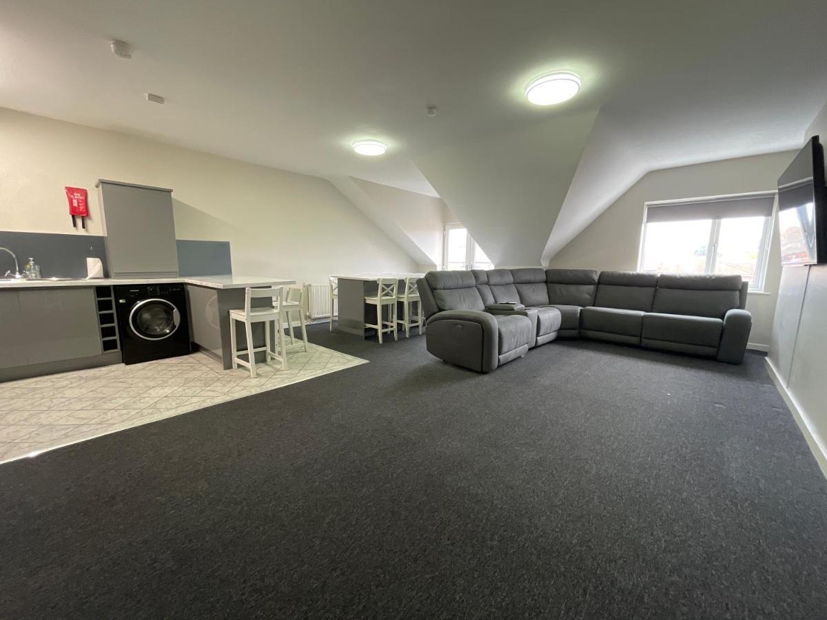 ליברפול Mays Apartments - 102 Mill Street, Free Parking, 2 Minute Walk To Baltic Market And City Centre - Apartments Sleep 1-10 Guests מראה חיצוני תמונה