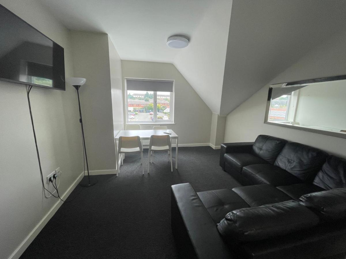 ליברפול Mays Apartments - 102 Mill Street, Free Parking, 2 Minute Walk To Baltic Market And City Centre - Apartments Sleep 1-10 Guests מראה חיצוני תמונה