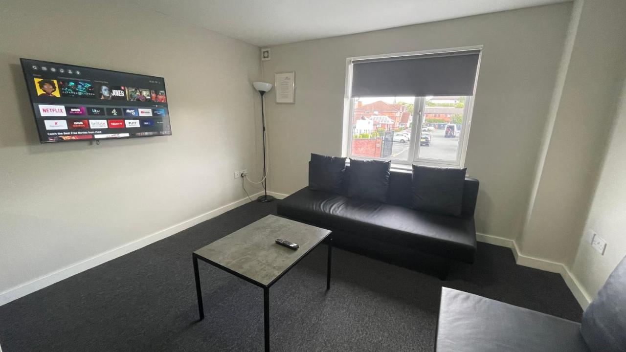 ליברפול Mays Apartments - 102 Mill Street, Free Parking, 2 Minute Walk To Baltic Market And City Centre - Apartments Sleep 1-10 Guests מראה חיצוני תמונה