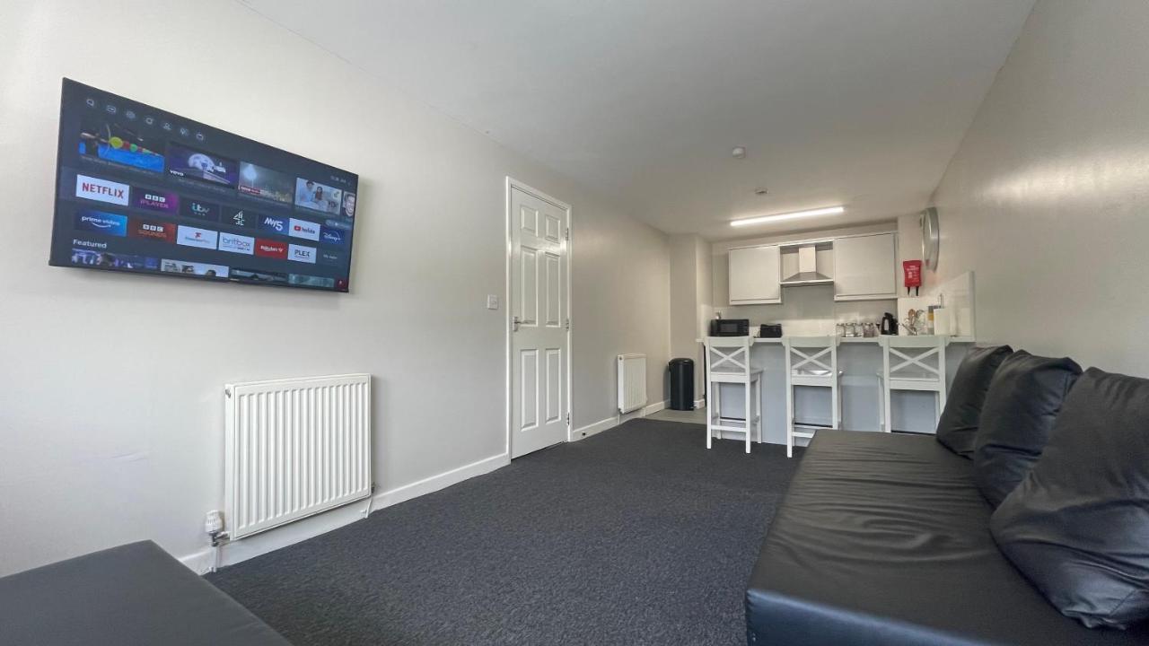 ליברפול Mays Apartments - 102 Mill Street, Free Parking, 2 Minute Walk To Baltic Market And City Centre - Apartments Sleep 1-10 Guests מראה חיצוני תמונה