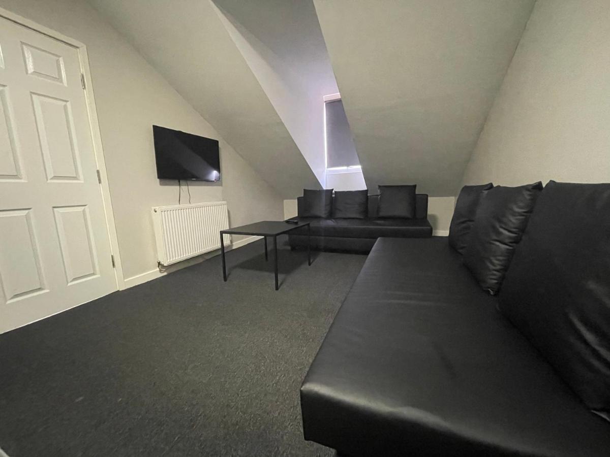 ליברפול Mays Apartments - 102 Mill Street, Free Parking, 2 Minute Walk To Baltic Market And City Centre - Apartments Sleep 1-10 Guests מראה חיצוני תמונה