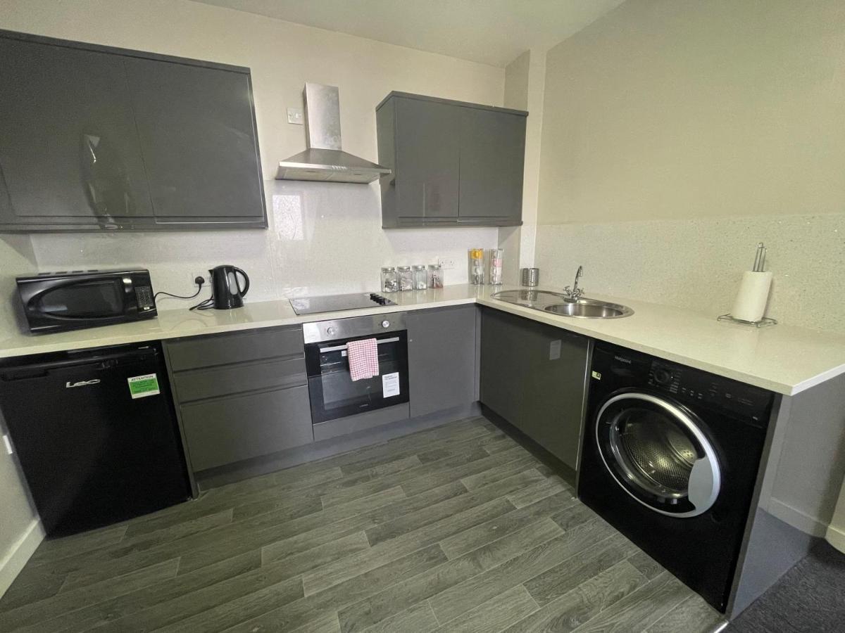 ליברפול Mays Apartments - 102 Mill Street, Free Parking, 2 Minute Walk To Baltic Market And City Centre - Apartments Sleep 1-10 Guests מראה חיצוני תמונה