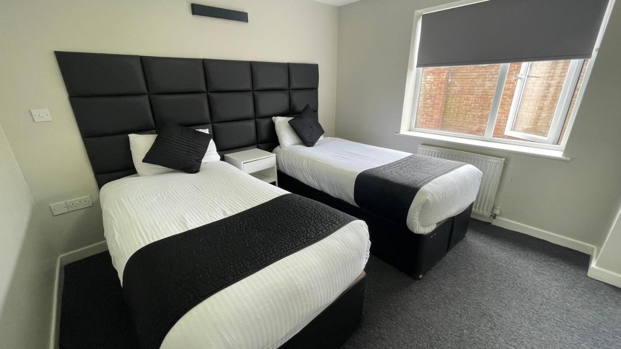 ליברפול Mays Apartments - 102 Mill Street, Free Parking, 2 Minute Walk To Baltic Market And City Centre - Apartments Sleep 1-10 Guests מראה חיצוני תמונה