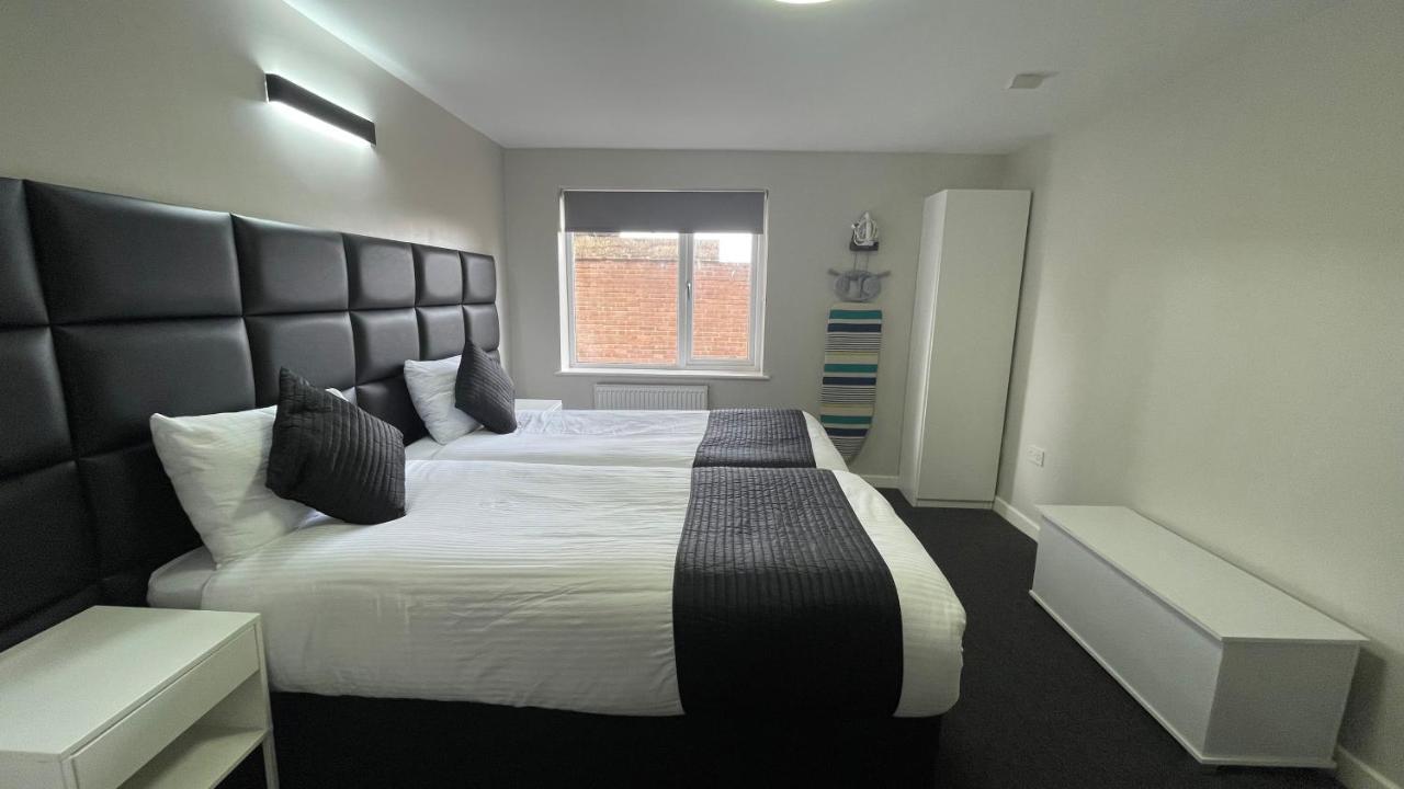 ליברפול Mays Apartments - 102 Mill Street, Free Parking, 2 Minute Walk To Baltic Market And City Centre - Apartments Sleep 1-10 Guests מראה חיצוני תמונה
