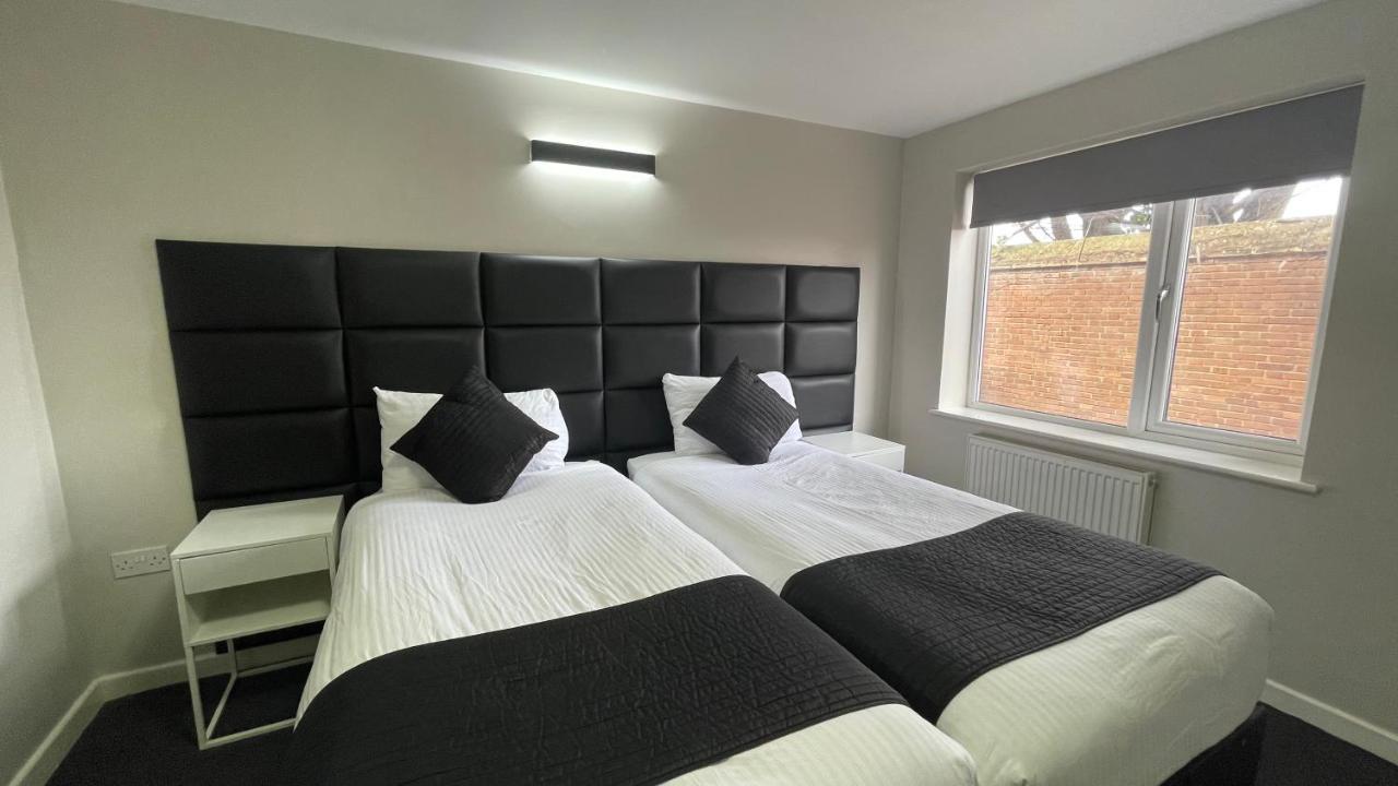 ליברפול Mays Apartments - 102 Mill Street, Free Parking, 2 Minute Walk To Baltic Market And City Centre - Apartments Sleep 1-10 Guests מראה חיצוני תמונה
