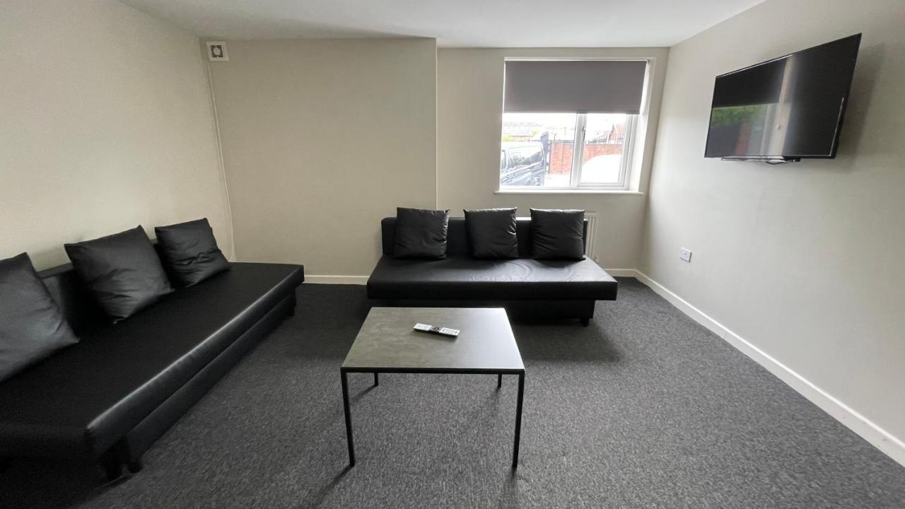 ליברפול Mays Apartments - 102 Mill Street, Free Parking, 2 Minute Walk To Baltic Market And City Centre - Apartments Sleep 1-10 Guests מראה חיצוני תמונה
