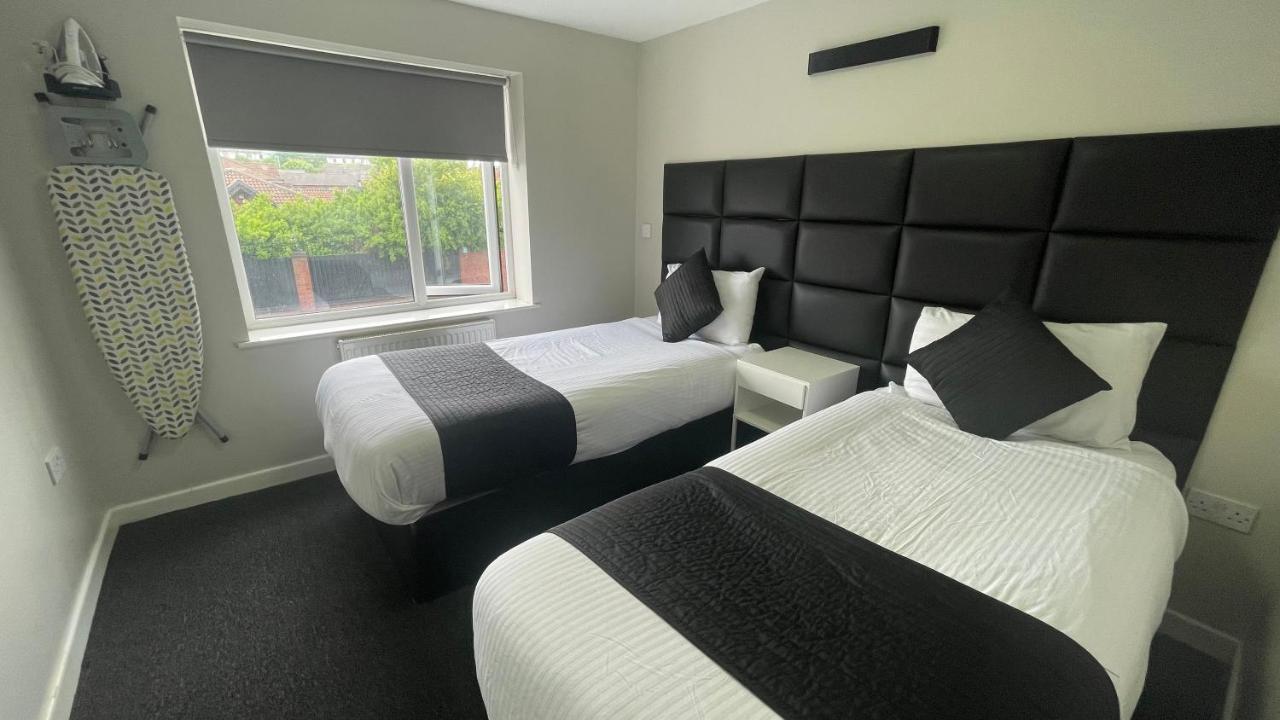 ליברפול Mays Apartments - 102 Mill Street, Free Parking, 2 Minute Walk To Baltic Market And City Centre - Apartments Sleep 1-10 Guests מראה חיצוני תמונה