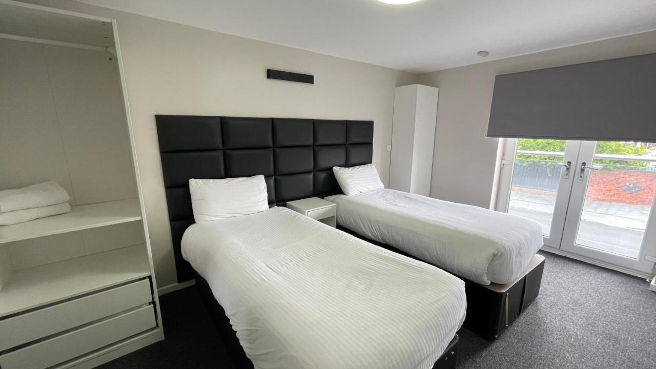 ליברפול Mays Apartments - 102 Mill Street, Free Parking, 2 Minute Walk To Baltic Market And City Centre - Apartments Sleep 1-10 Guests מראה חיצוני תמונה