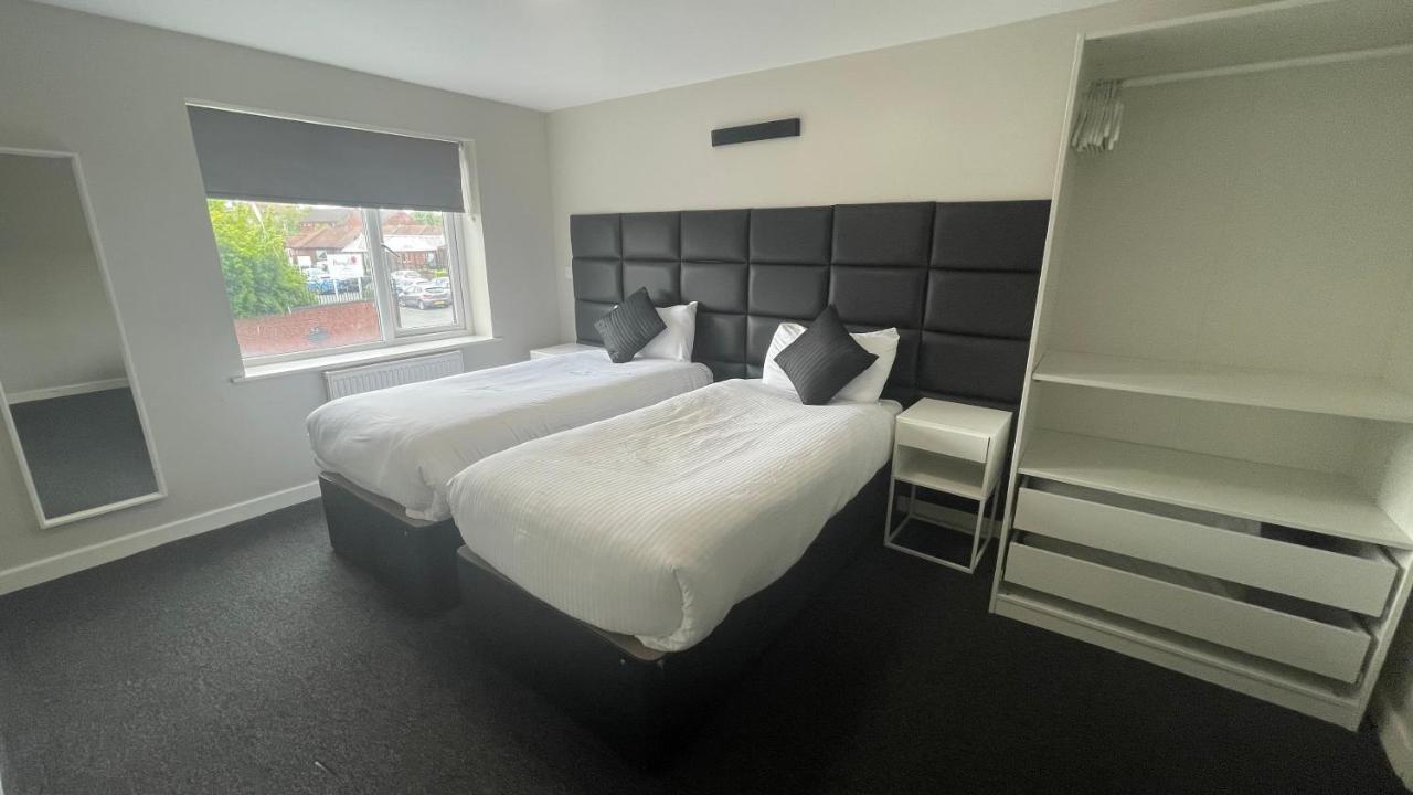 ליברפול Mays Apartments - 102 Mill Street, Free Parking, 2 Minute Walk To Baltic Market And City Centre - Apartments Sleep 1-10 Guests מראה חיצוני תמונה